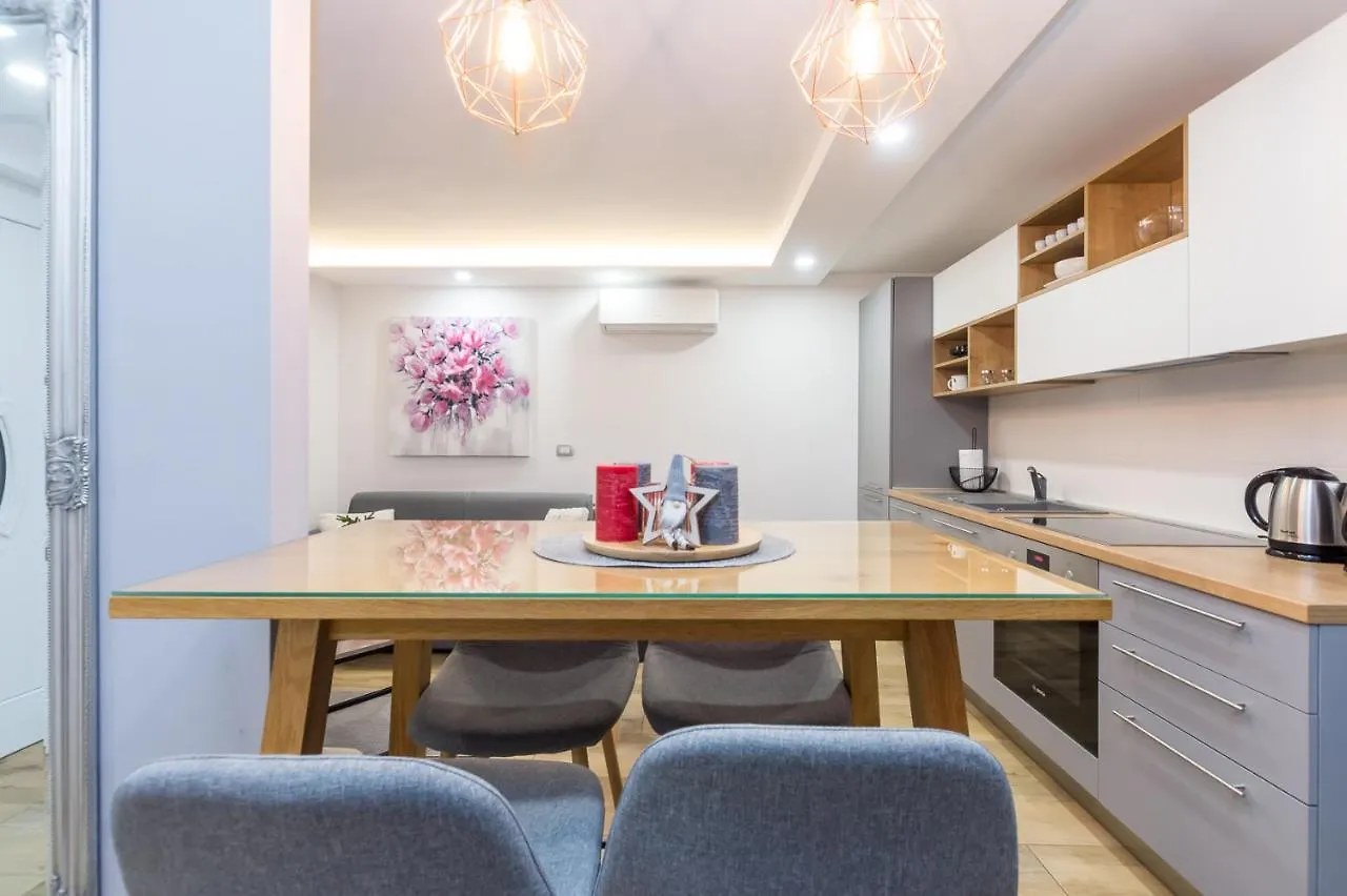 Lavanda Maslina - New Luxury Apartments Pula 0*,  Kroatien