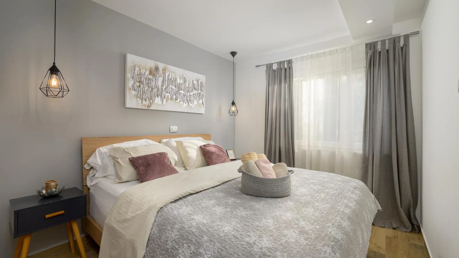 Lavanda Maslina - New Luxury Apartments Pula 0*,  Croatia