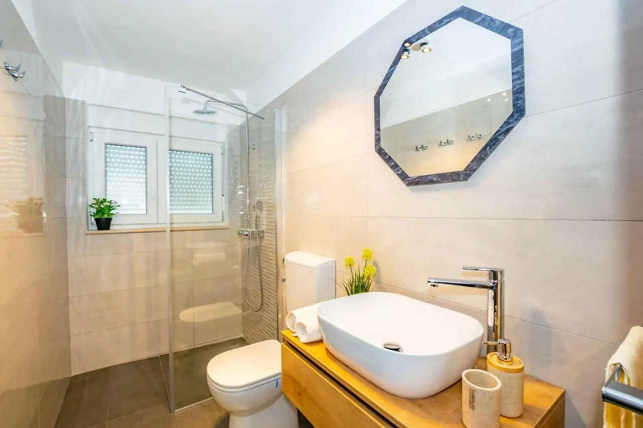 Lavanda Maslina - New Luxury Apartments Pula